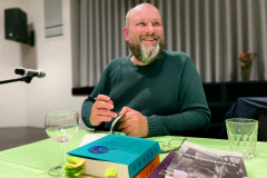 Čtení Ewalda Murrera v Unitarii z knih Traumonium a Vyprávění za zpěvu ptáků