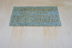 Pamětní deska na domě, kde žil Otokar Březina